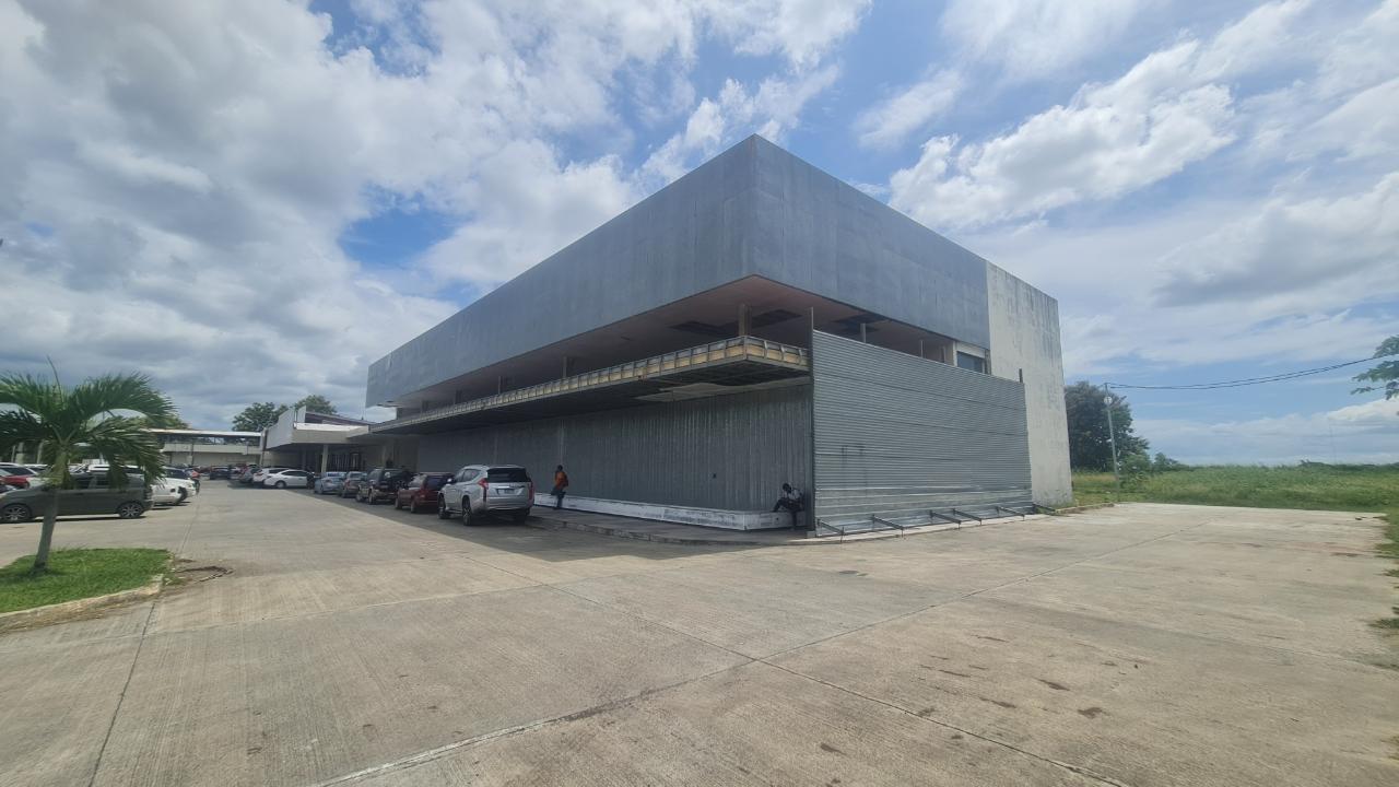 Local comercial en venta o alquiler en Penonomé