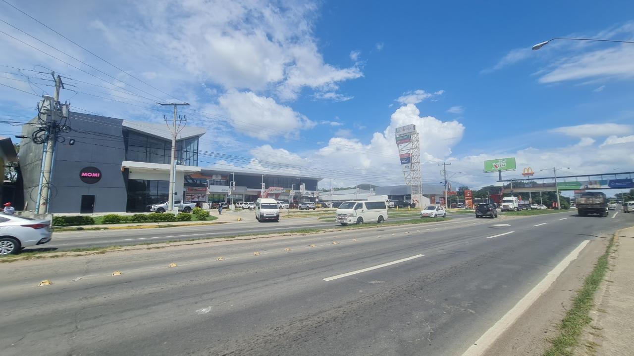 Local comercial en venta o alquiler en Penonomé