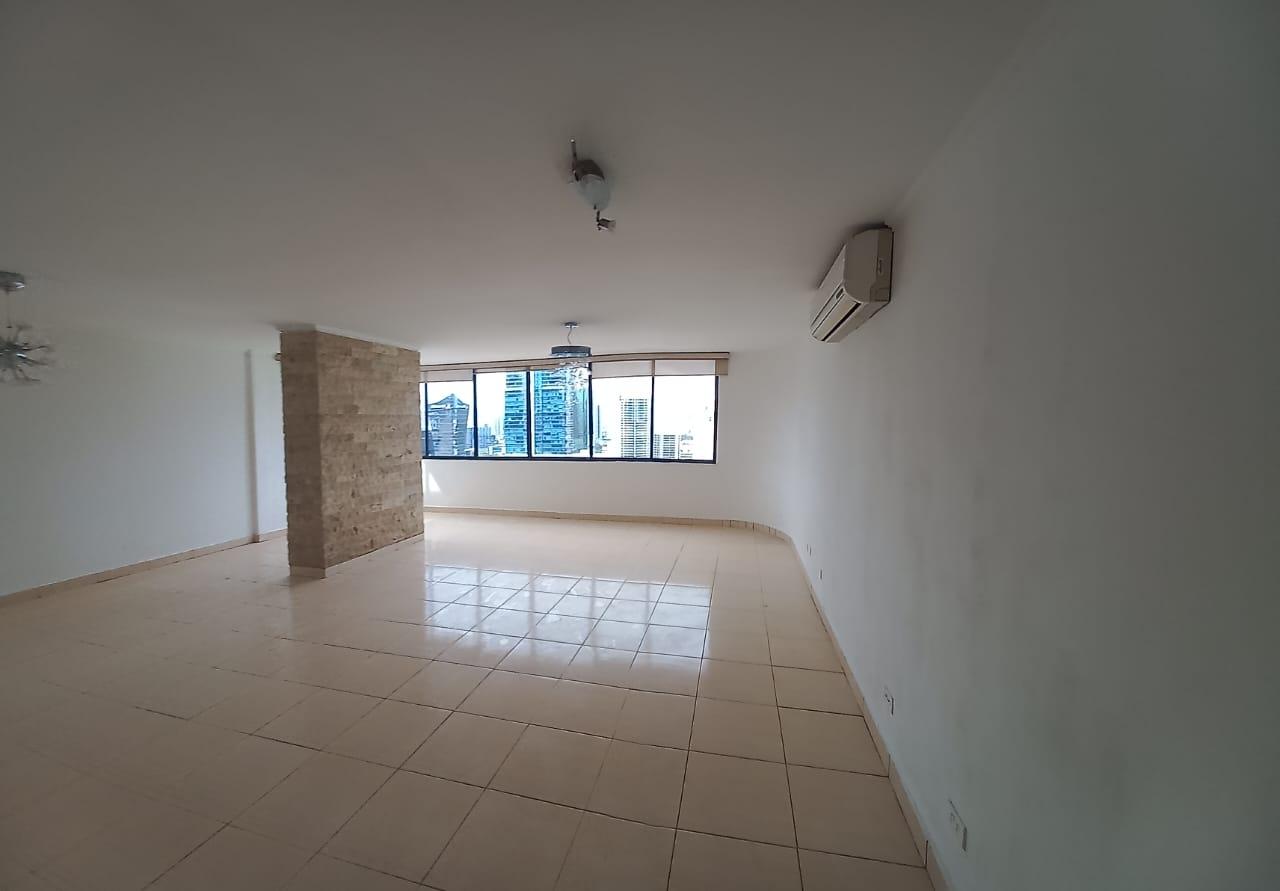 Apartamento en venta en Marbella