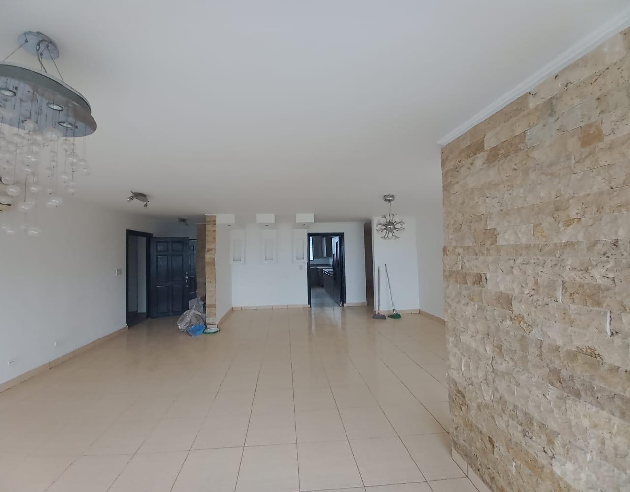 Apartamento en venta en Marbella