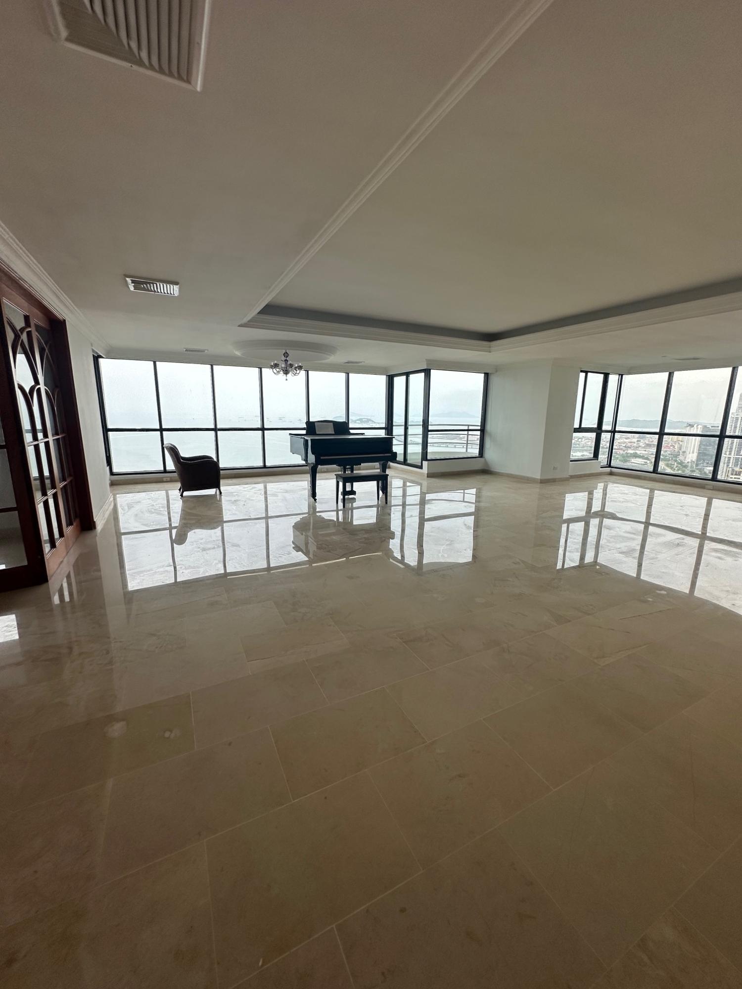 For Sale,For Lease