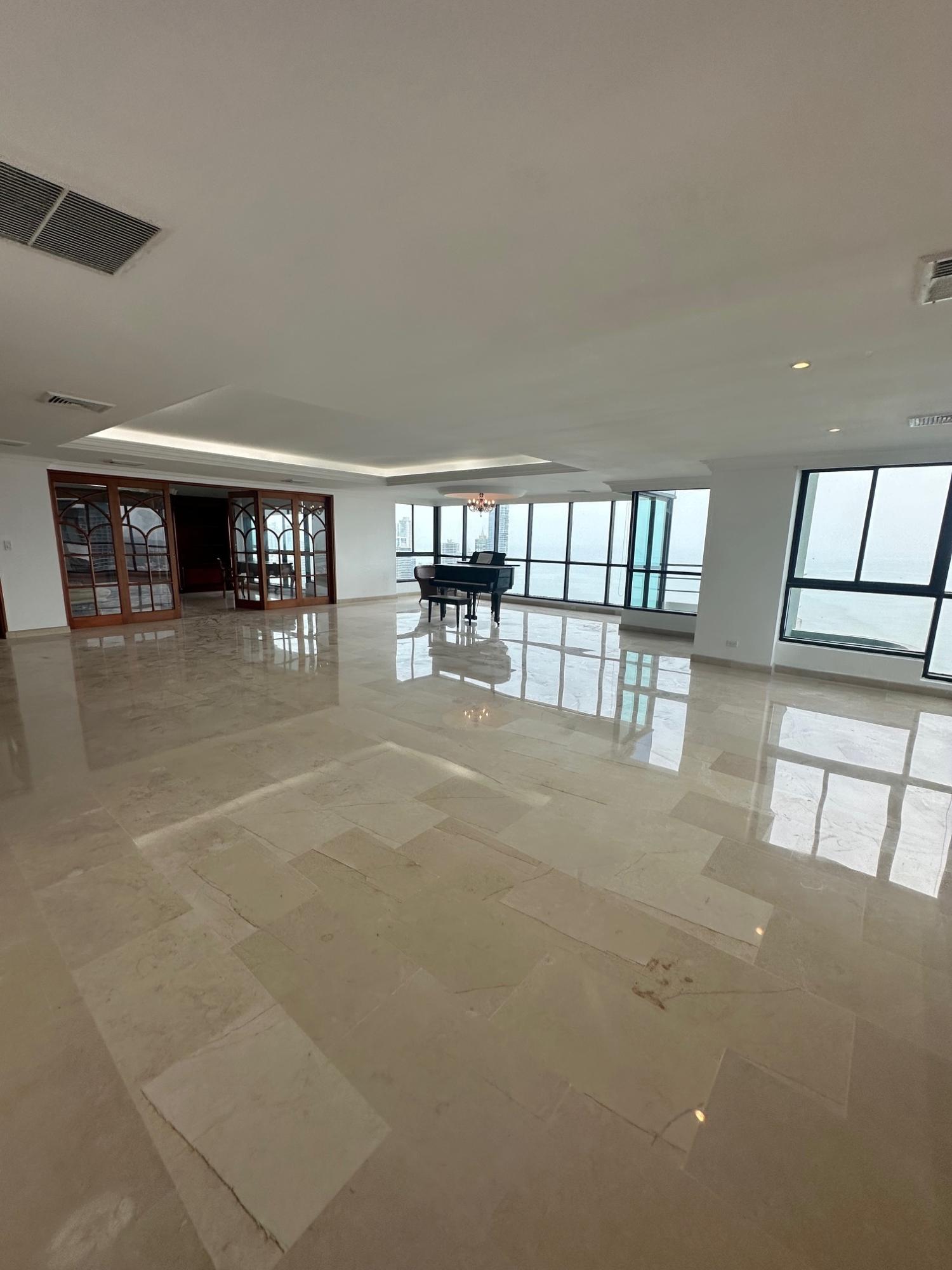 For Sale,For Lease
