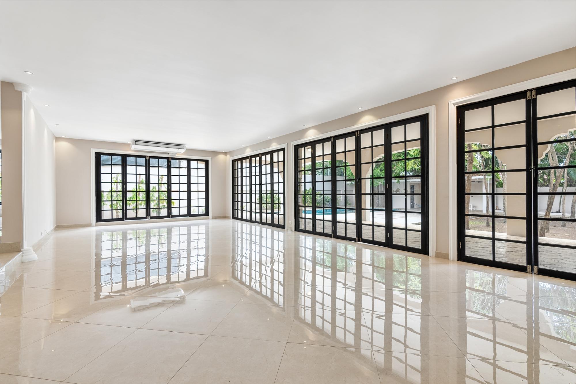 For Sale,For Lease