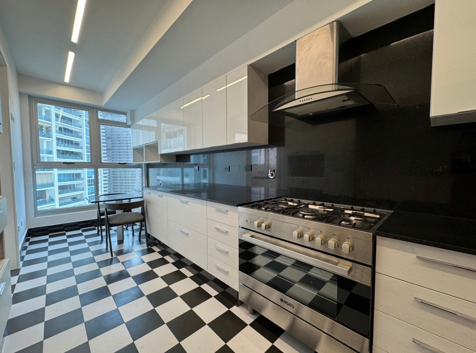 Apartamento en venta o alquiler en Punta Pacífica