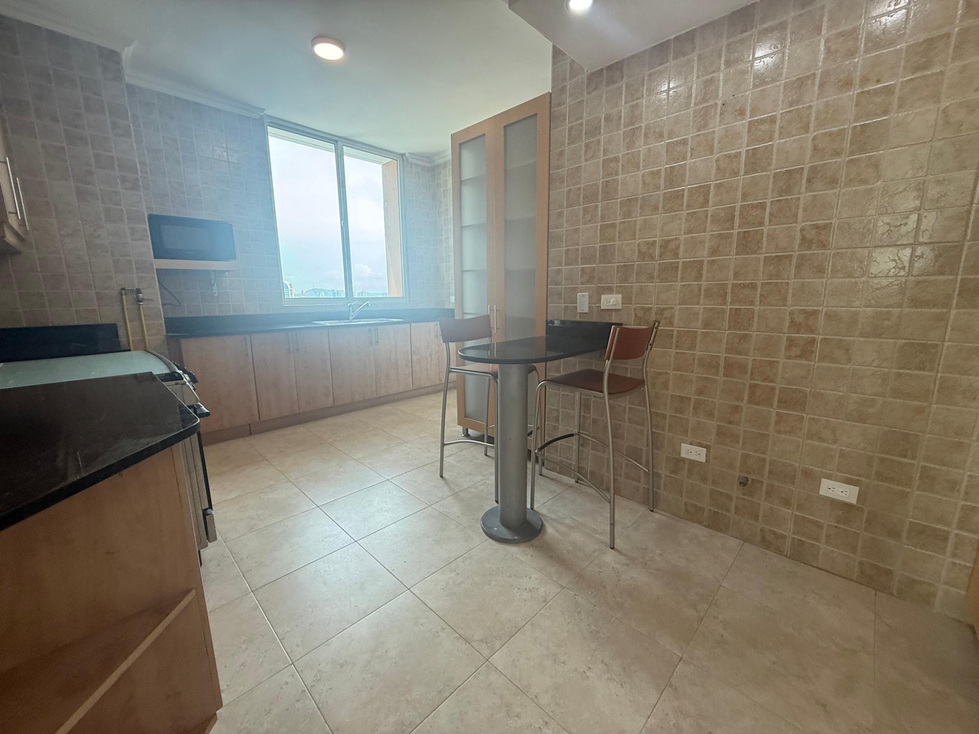 Apartamento en venta en Punta Pacífica