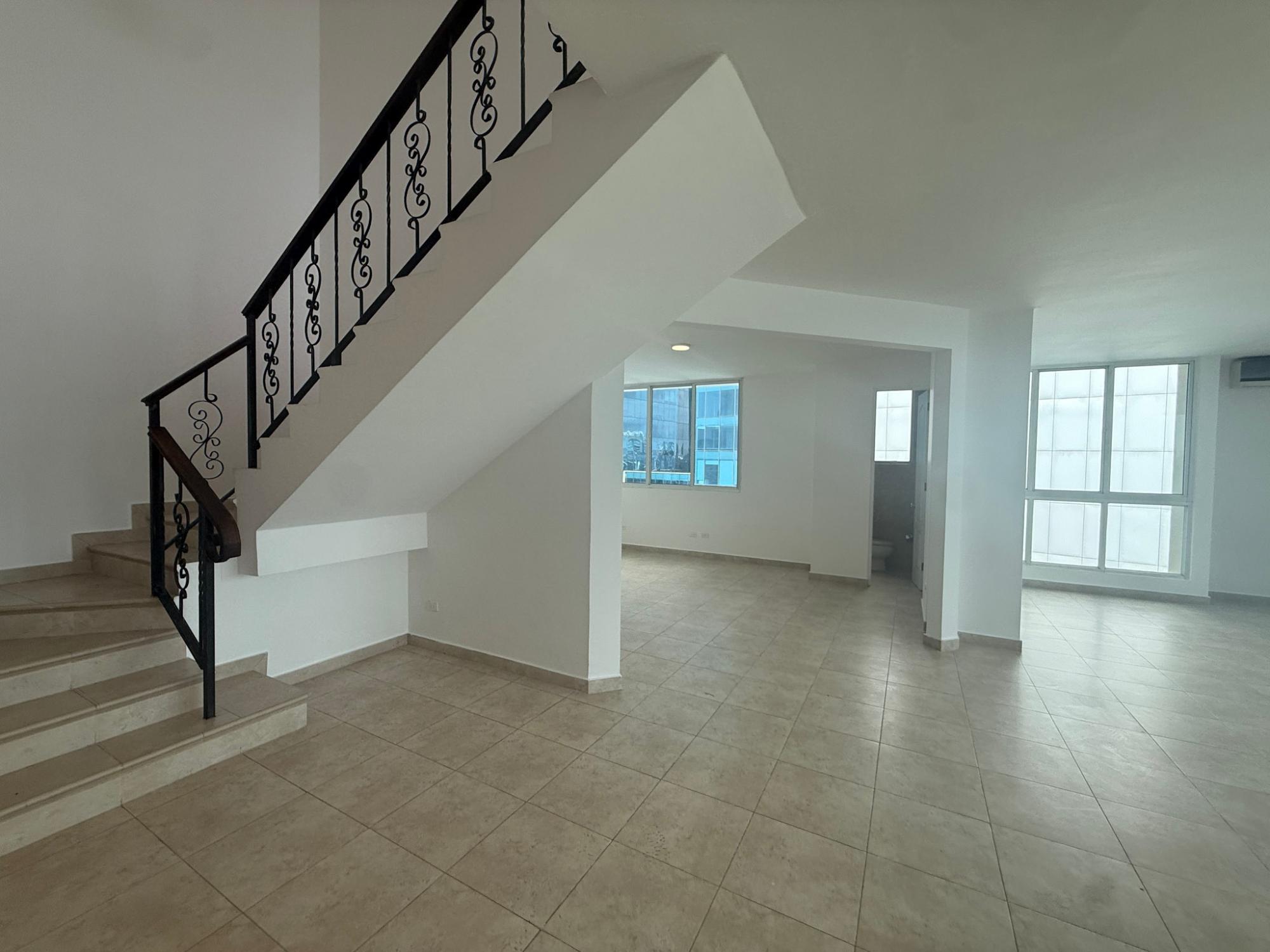Apartamento en venta en Punta Pacífica