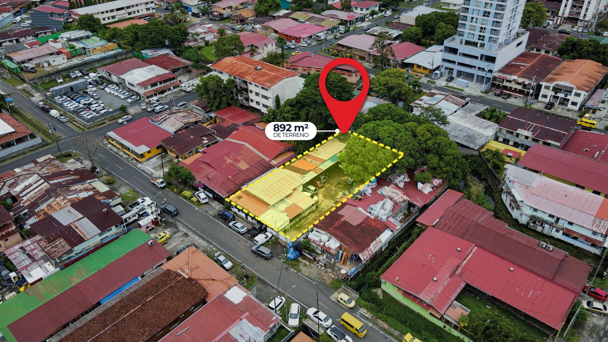 Terreno en venta en Parque Lefevre