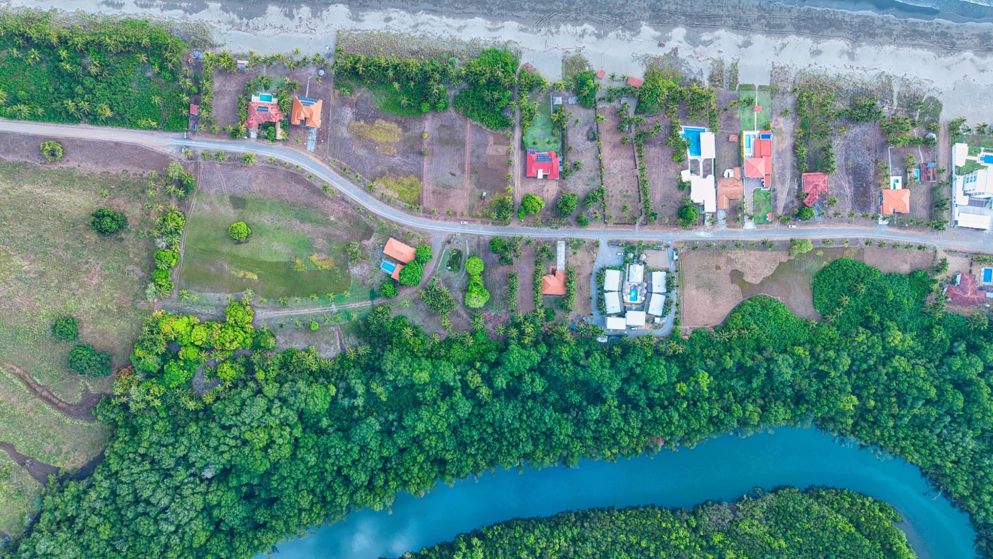 Terreno en venta en Las Lajas
