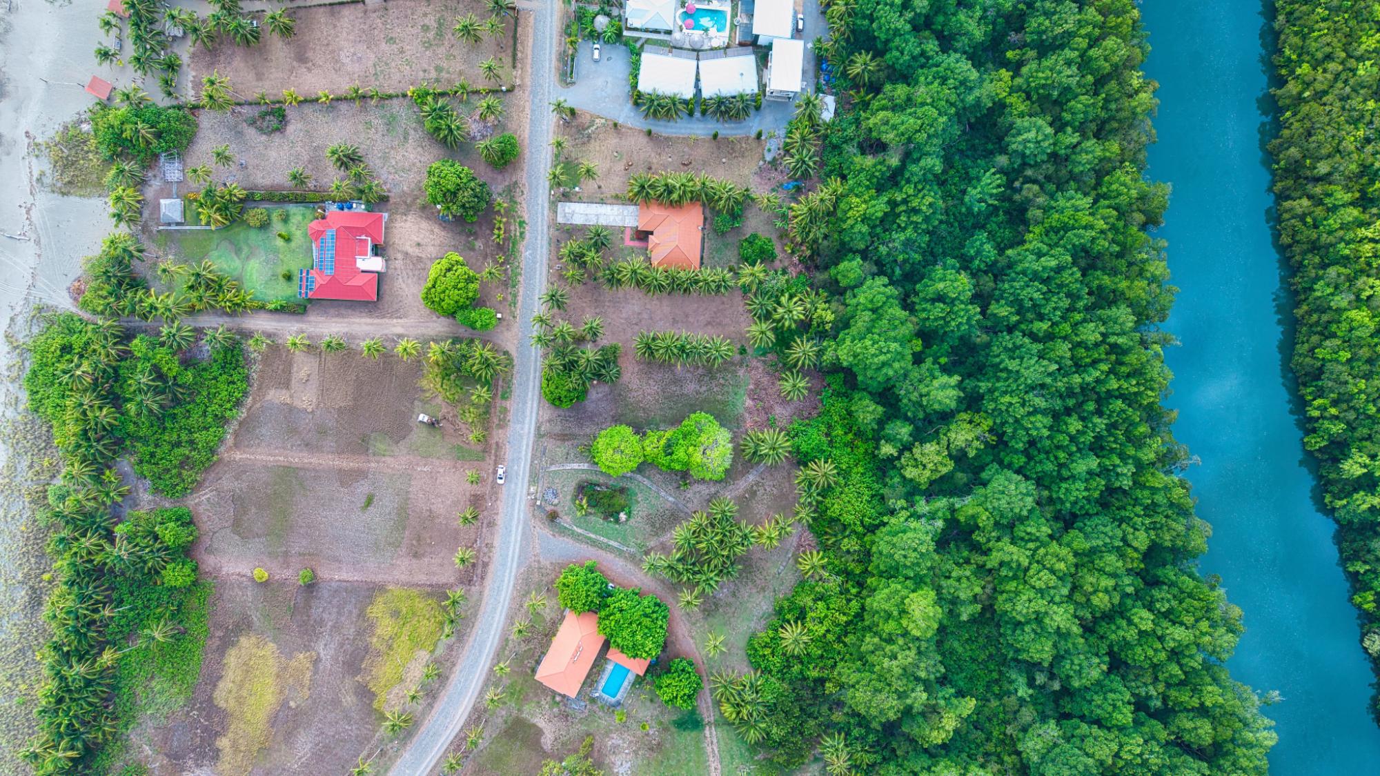 Terreno en venta en Las Lajas