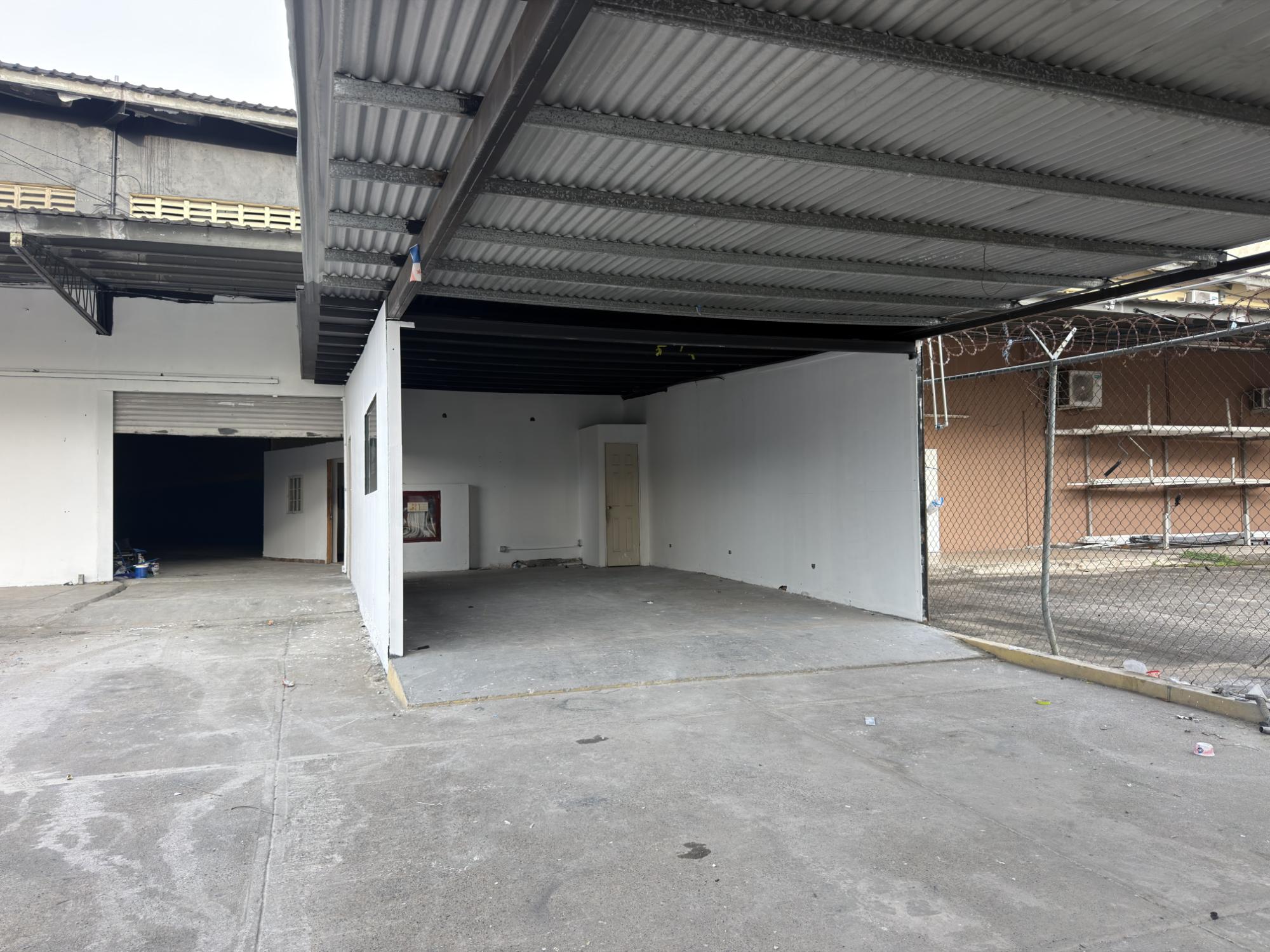 Bodega en venta o alquiler en El Crisol