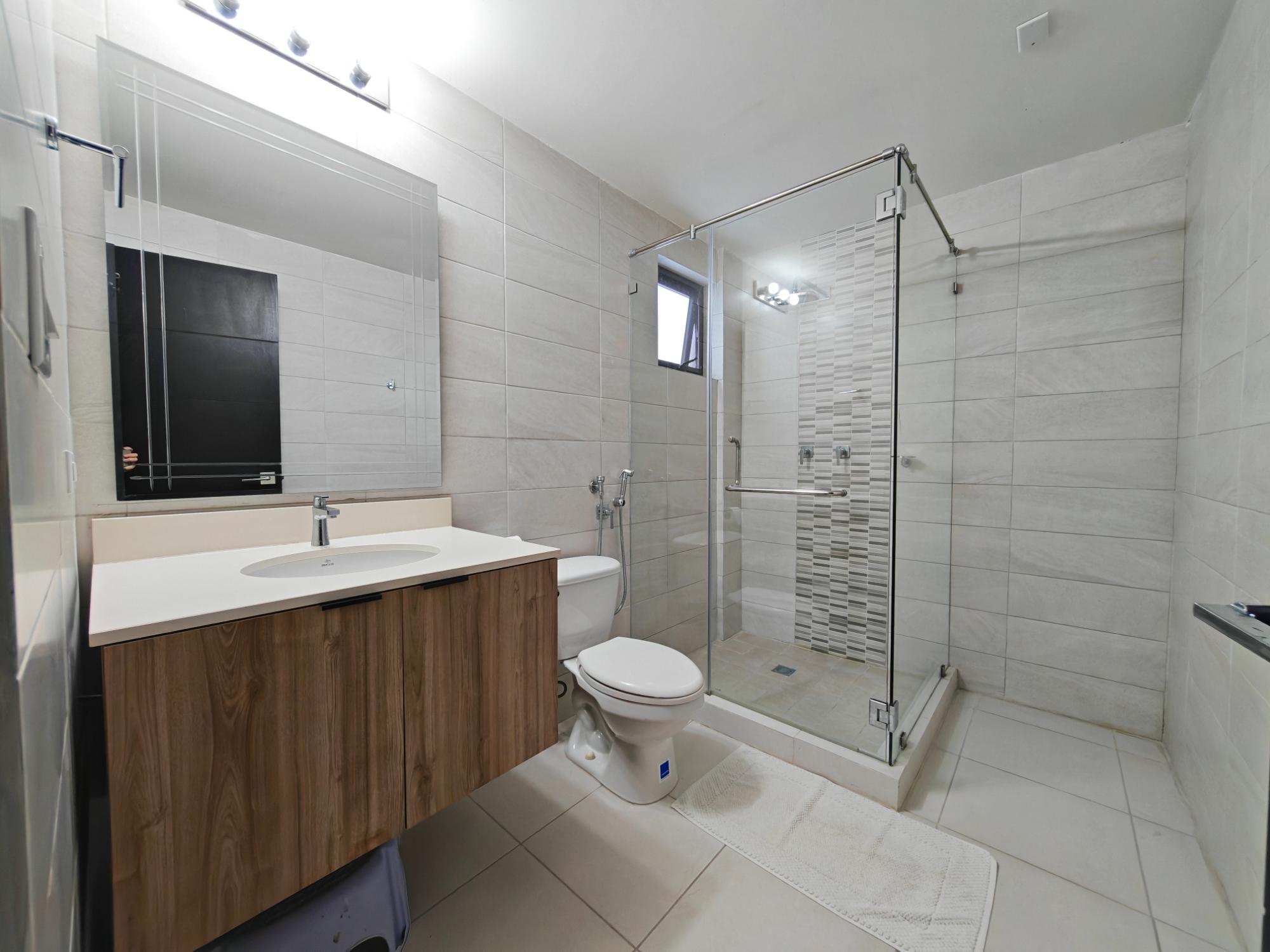 Apartamento en venta o alquiler en Clayton