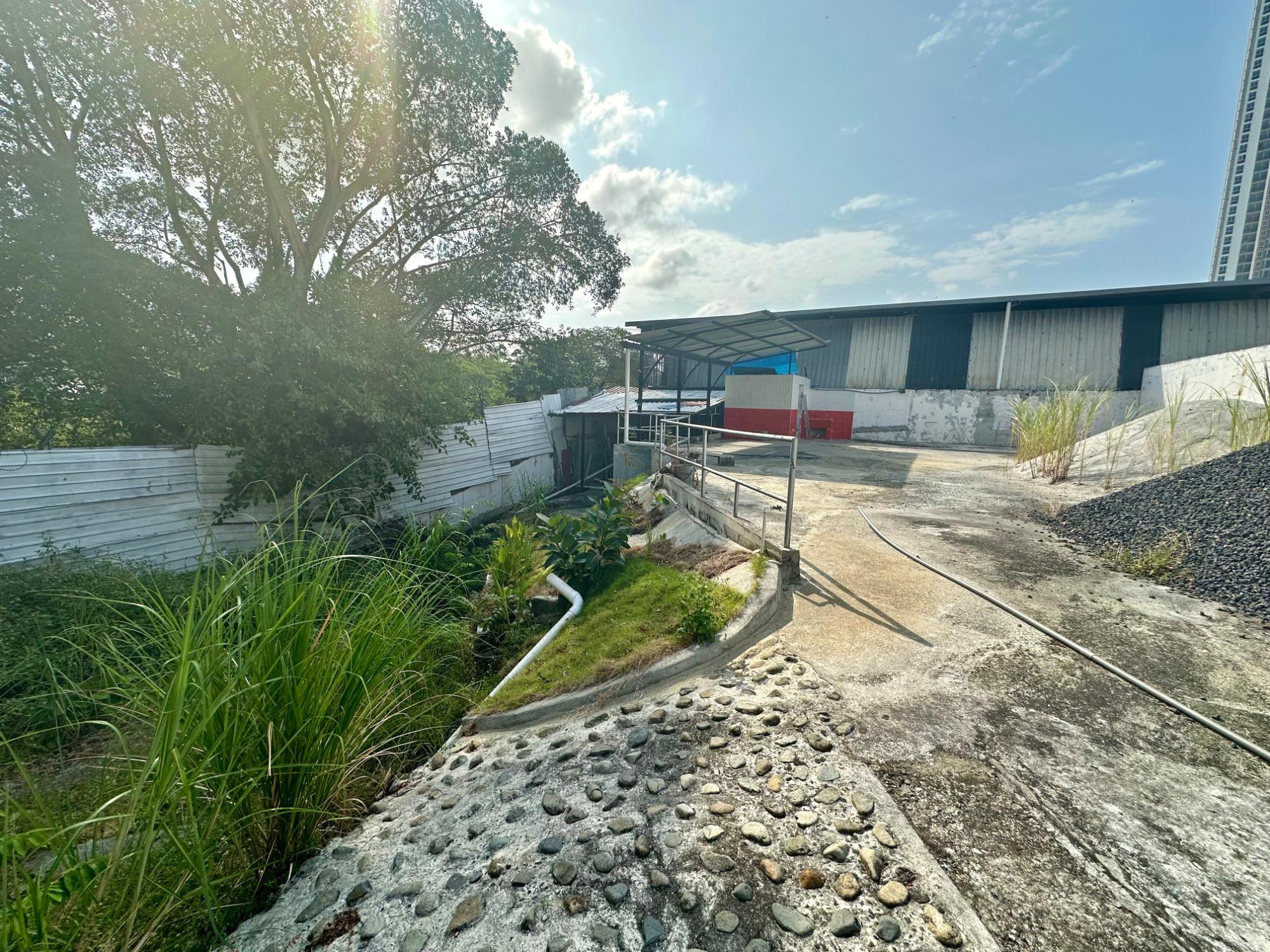 Terreno en venta o alquiler en Linda Vista