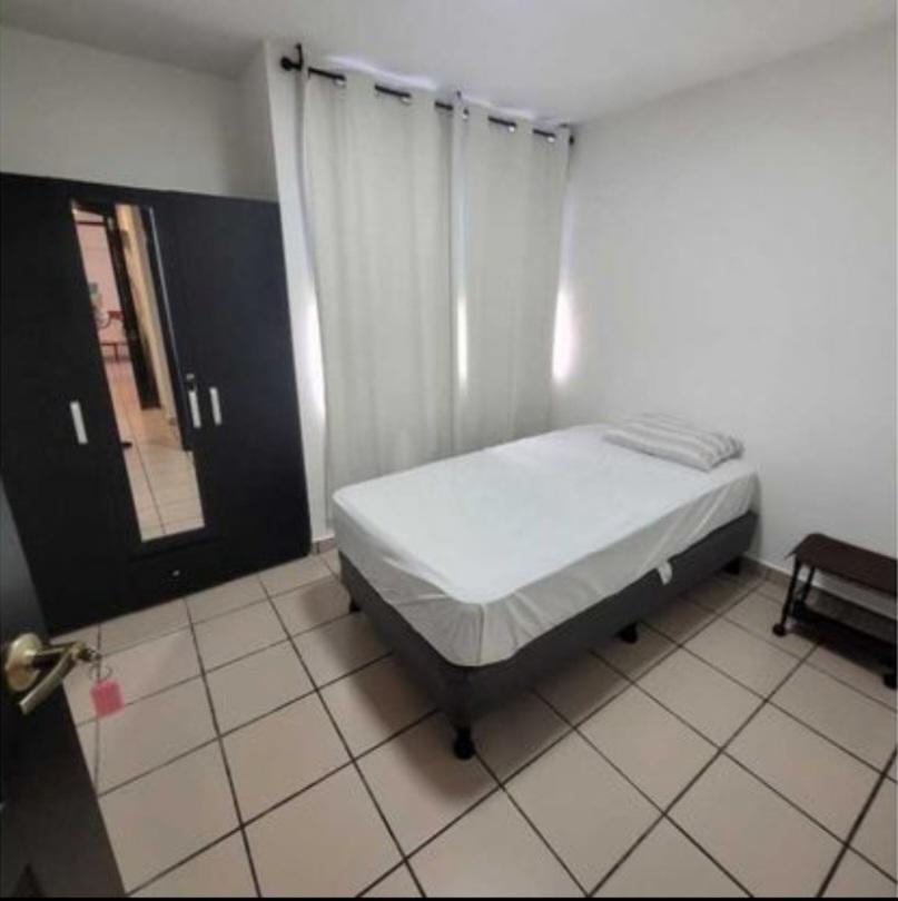 Apartamento en venta o alquiler en Marbella