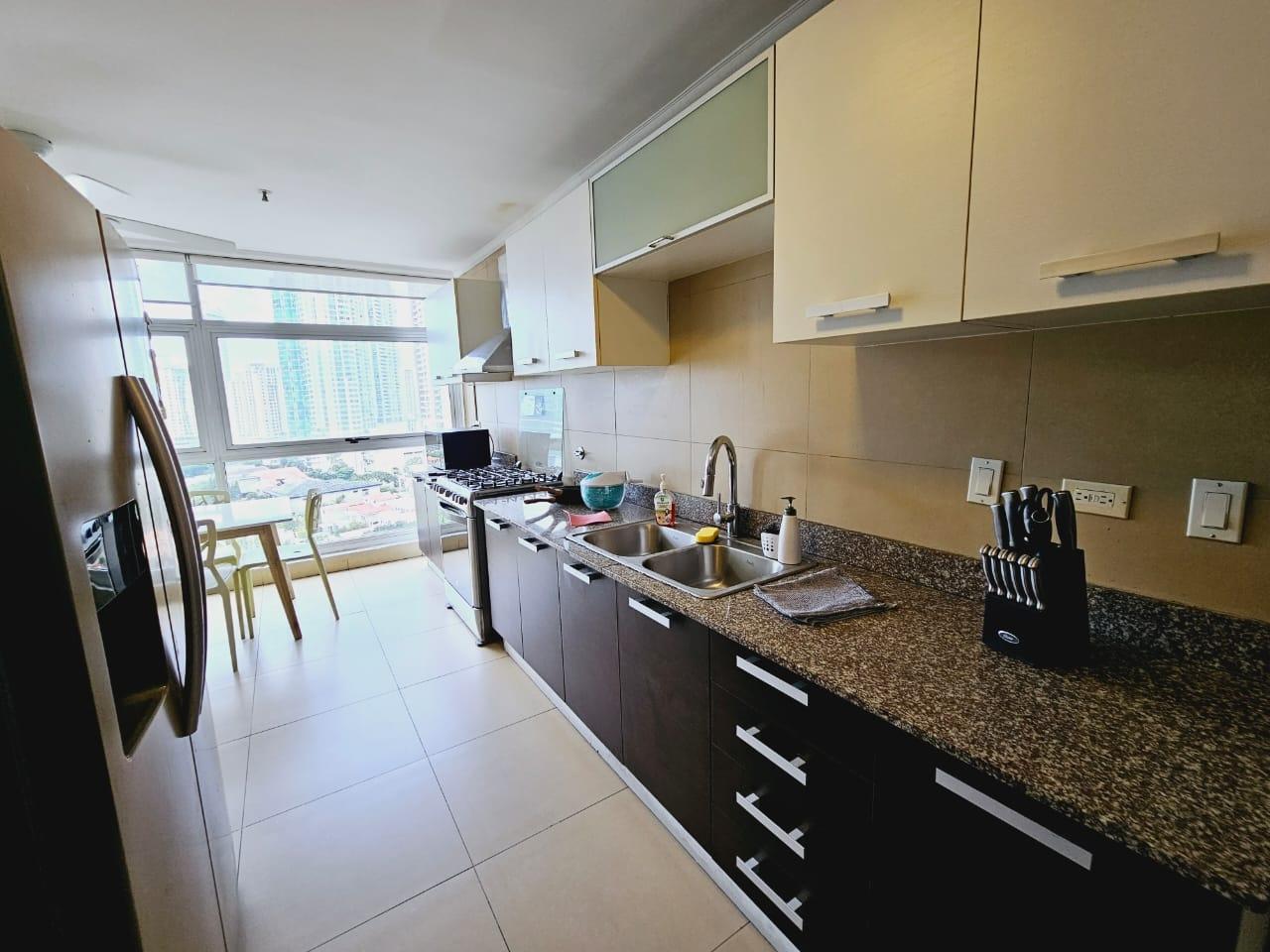Apartamento en venta o alquiler en Punta Pacífica
