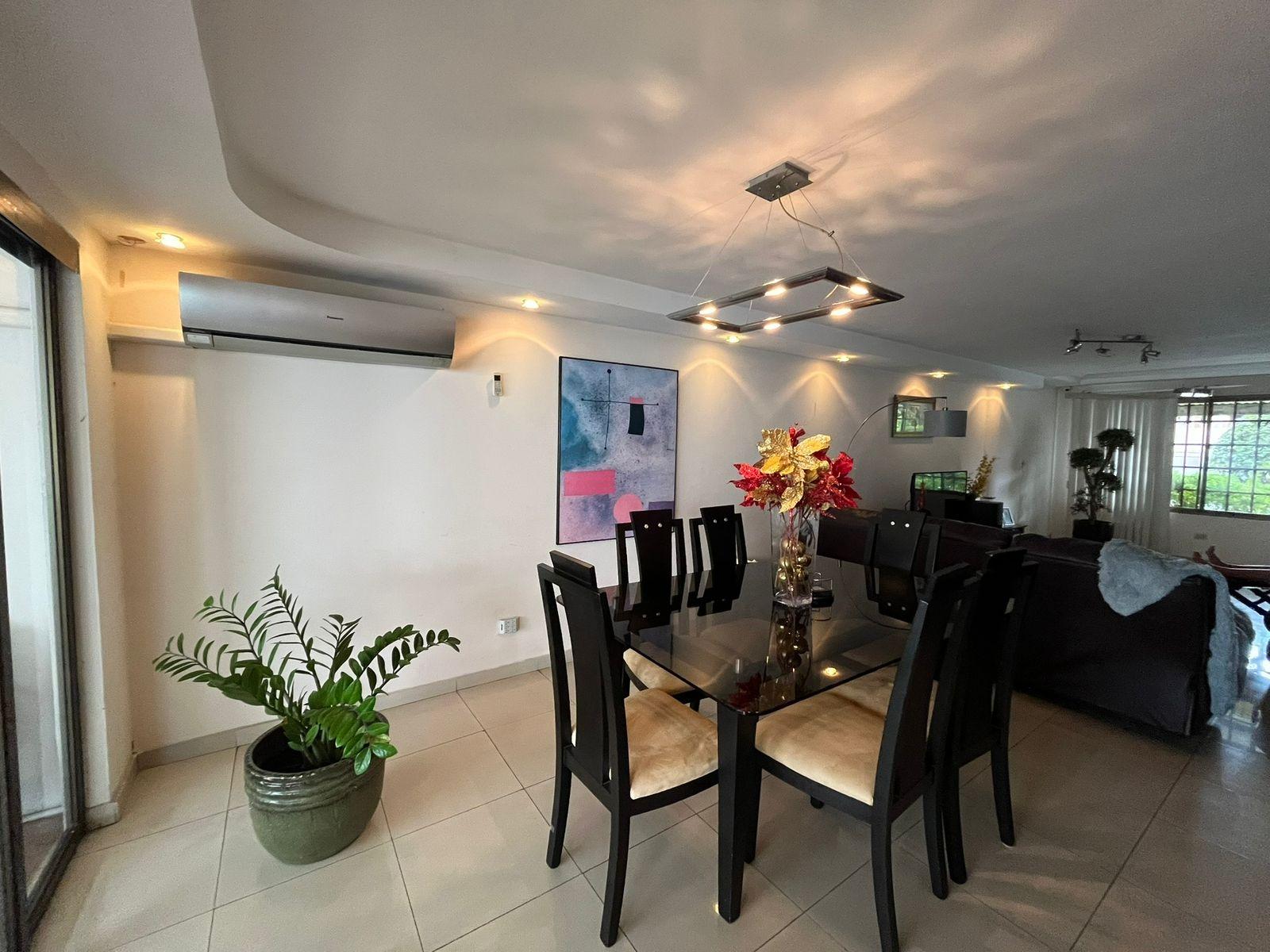 Casa en venta en Altos de Panamá