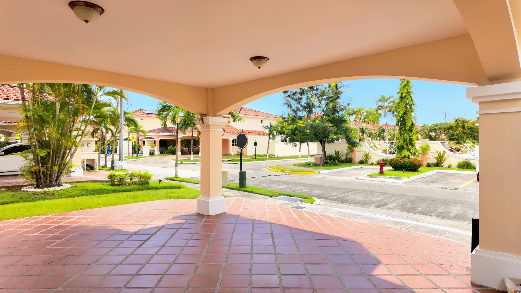 Casa en venta o alquiler en Costa Sur