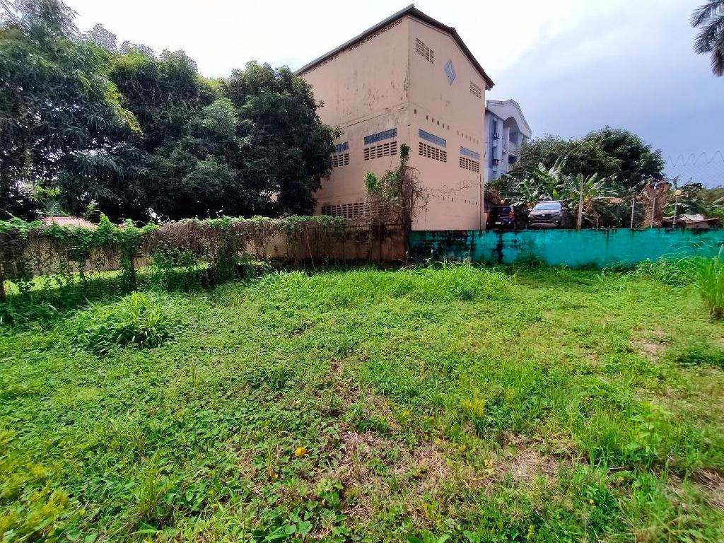 Terreno en venta en Parque Lefevre