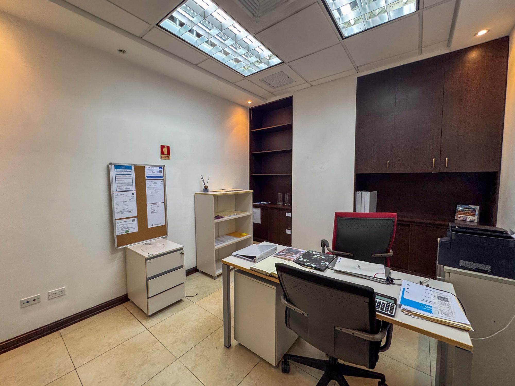 Oficina en venta en Marbella
