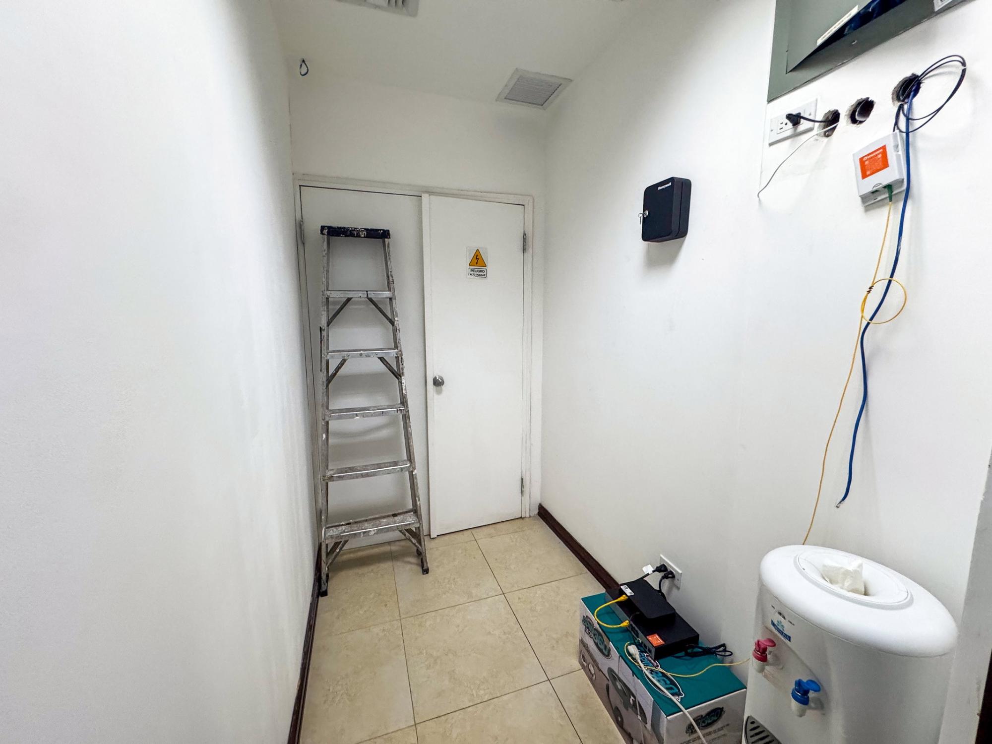Oficina en venta en Marbella