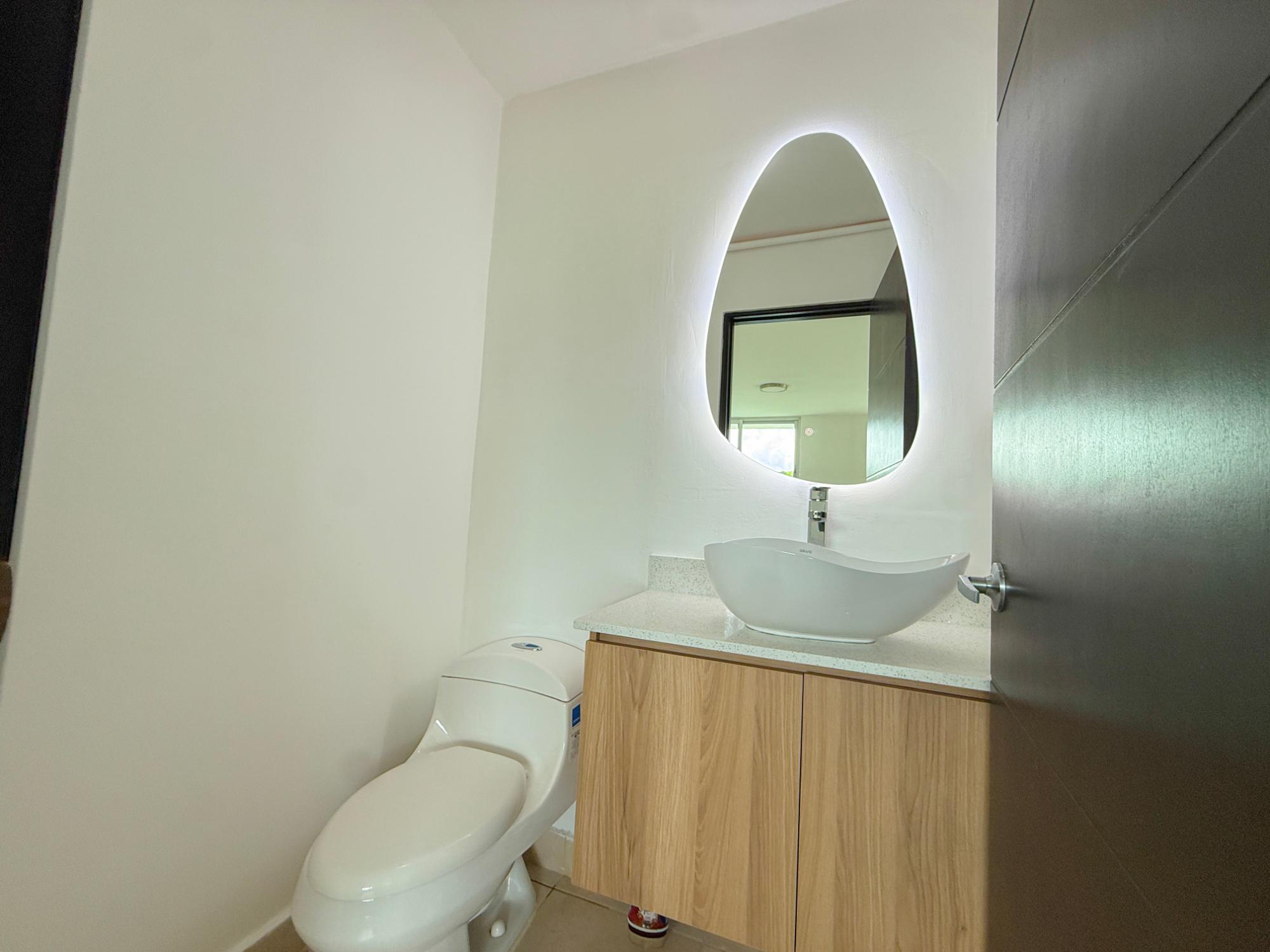 Apartamento en venta o alquiler en Clayton
