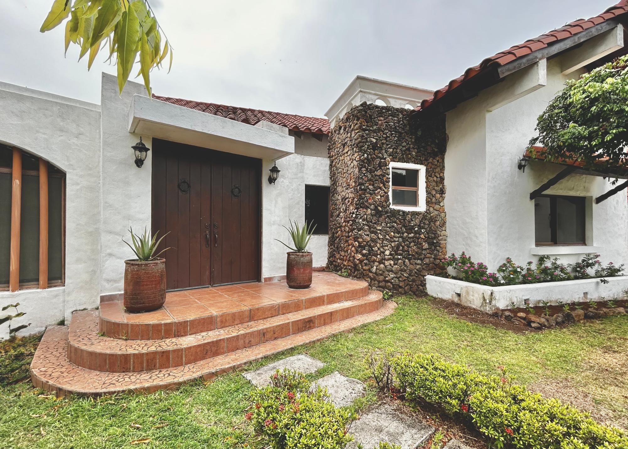 Casa en venta en 551