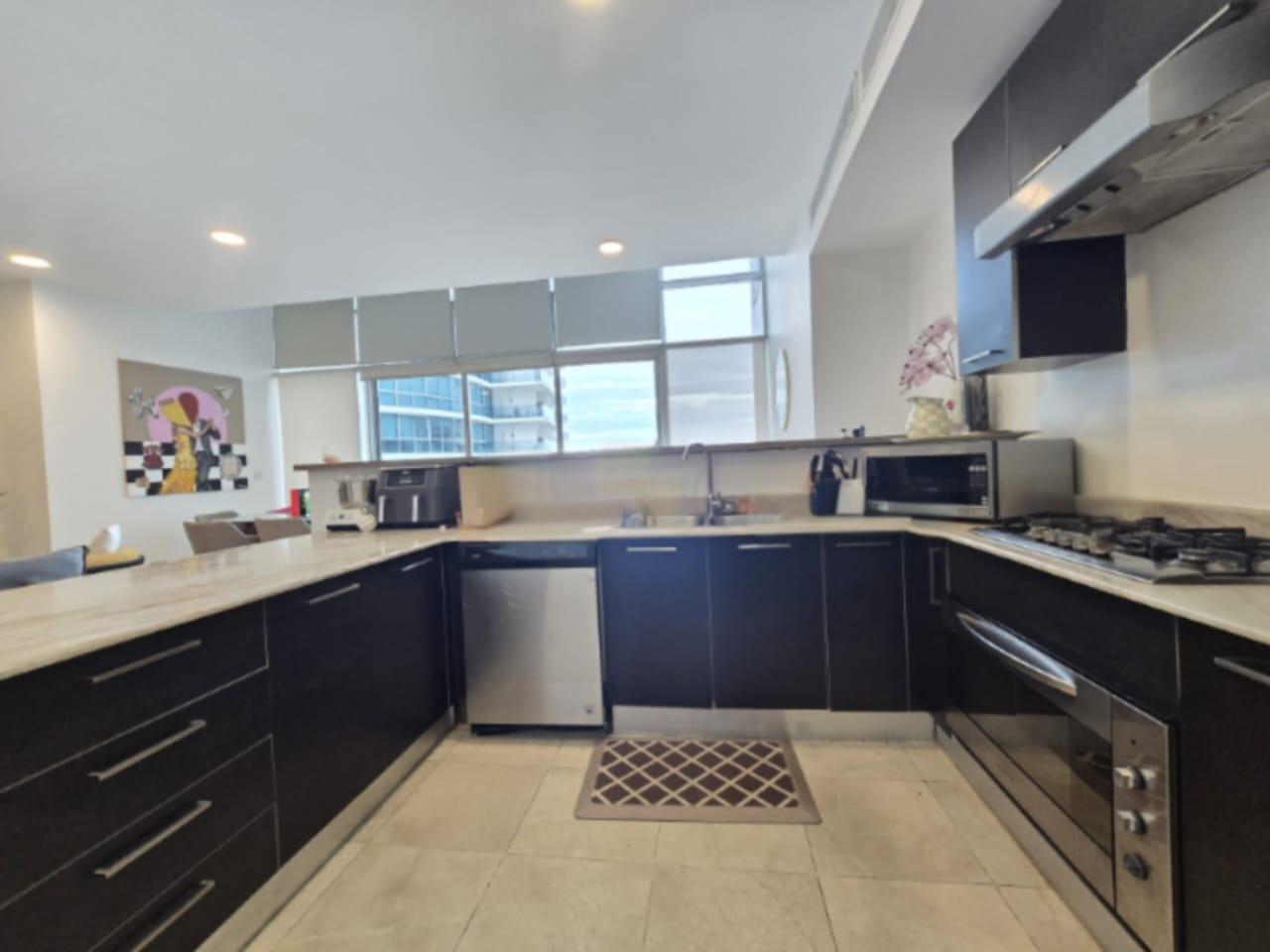 Apartamento en venta en Punta Pacífica